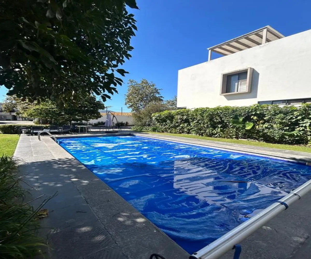 Casa En Venta,Zona Real,Avenida Paseo de La Luna 1150, Zapopan, Jalisco 45019, 2 Habitaciones,2 Baños,Avenida Paseo de La Luna,1,pK2pf98