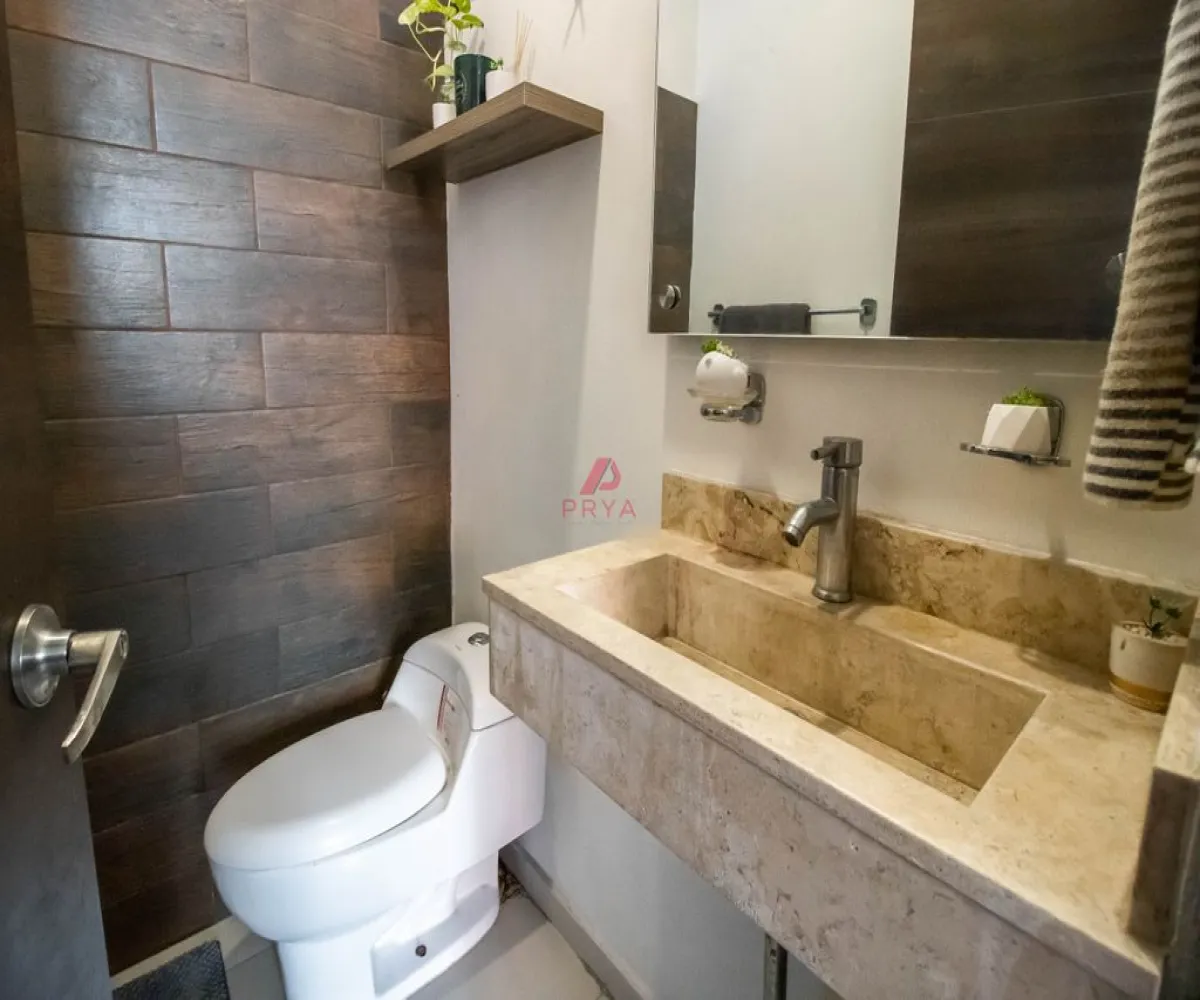 Casa En Venta,Jardines del Valle,Libramiento Carretera a la Base Aérea 6170, Zapopan, Jalisco 45136, 3 Habitaciones,2 Baños,Libramiento Carretera a la Base Aérea,1,p16u5qi