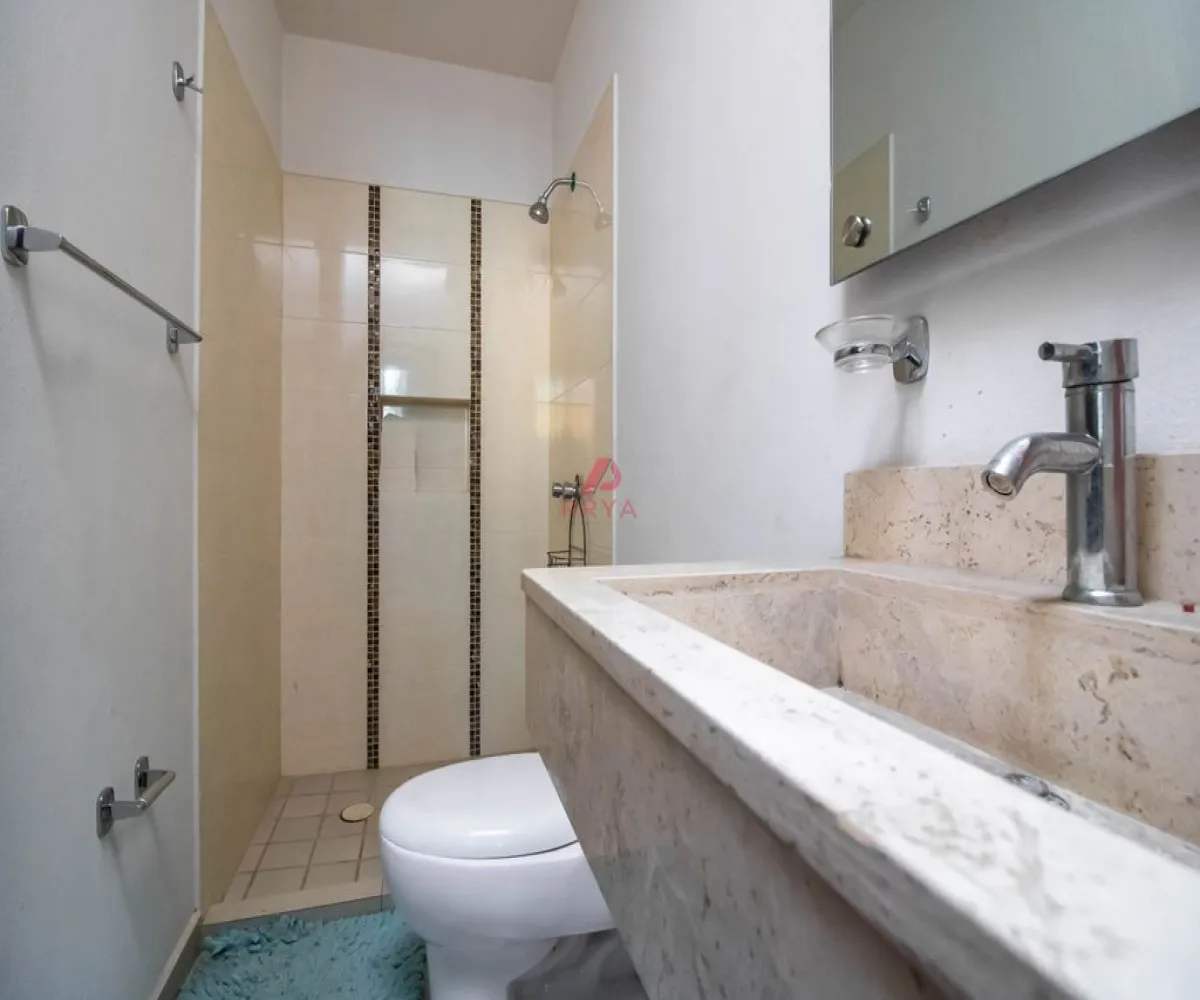 Casa En Venta,Jardines del Valle,Libramiento Carretera a la Base Aérea 6170, Zapopan, Jalisco 45136, 3 Habitaciones,2 Baños,Libramiento Carretera a la Base Aérea,1,p16u5qi