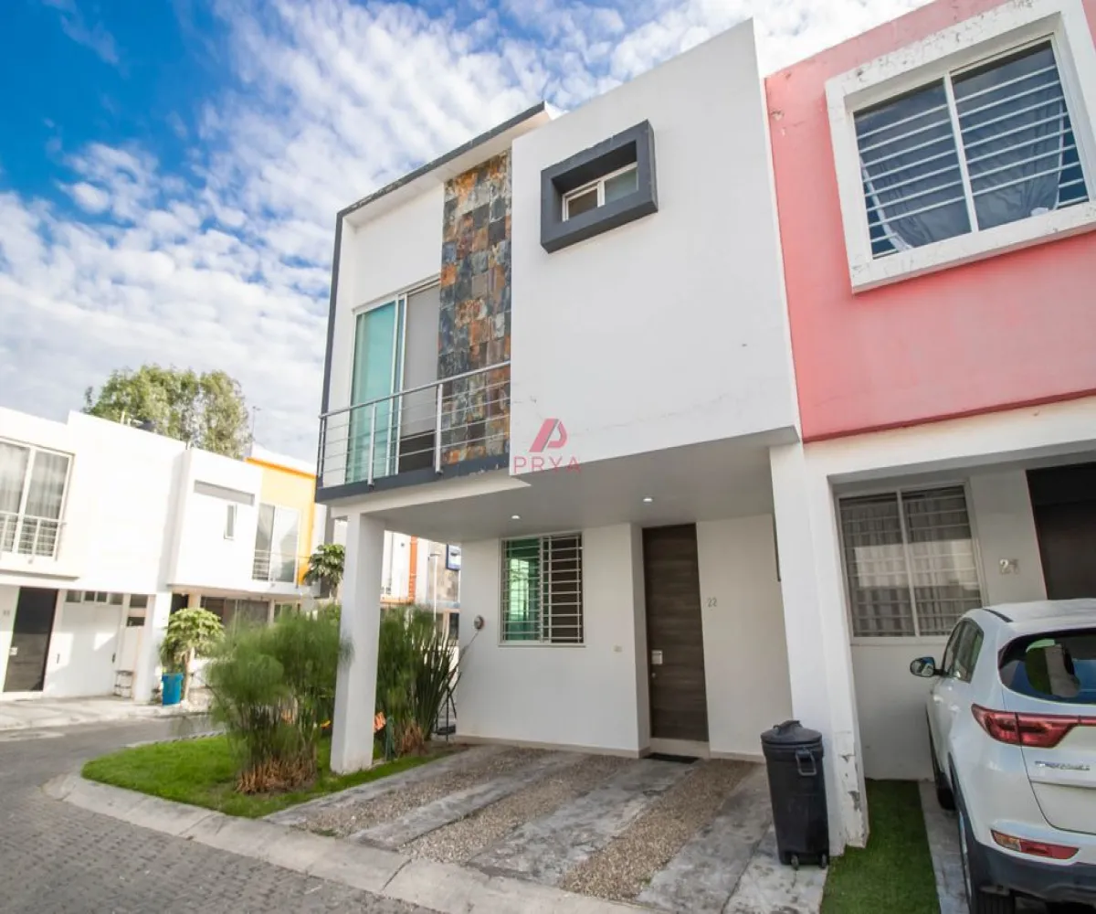 Casa En Venta,Jardines del Valle,Libramiento Carretera a la Base Aérea 6170, Zapopan, Jalisco 45136, 3 Habitaciones,2 Baños,Libramiento Carretera a la Base Aérea,1,p16u5qi