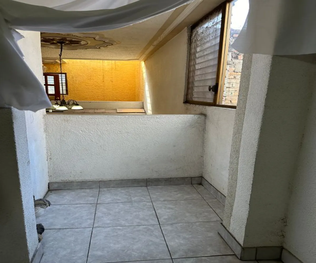 Casa En Venta,Santa Elena Alcalde,Calle Irene Robledo Garcia 873, Guadalajara, Jalisco 44220, 4 Habitaciones,2 Baños,Calle Irene Robledo Garcia,3,pm8d25i Casa En Venta,Santa Elena Alcalde,Calle Irene Robledo Garcia 873, Guadalajara, Jalisco 44220, 4 Habitaciones,2 Baños,Calle Irene Robledo Garcia,3,pm8d25i