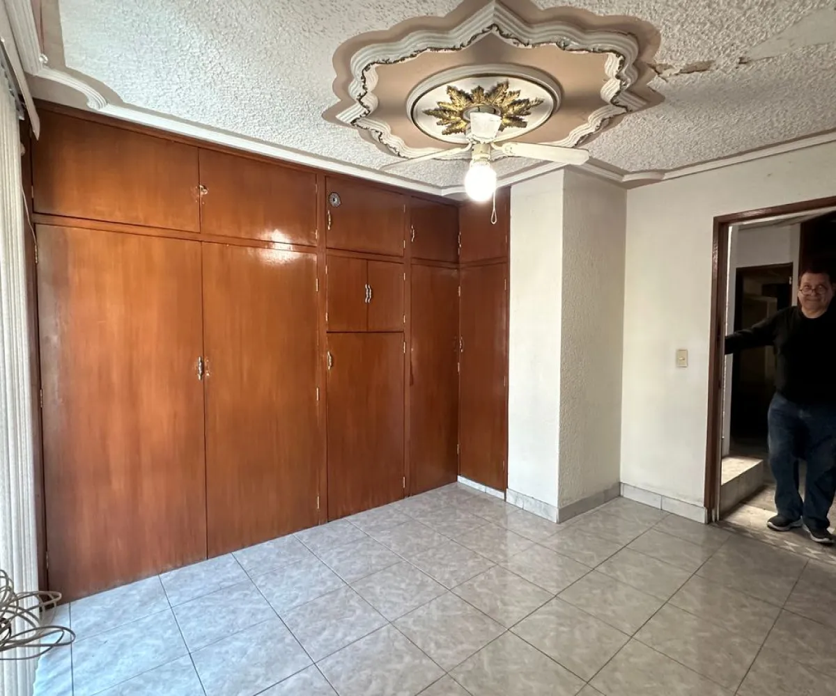 Casa En Venta,Santa Elena Alcalde,Calle Irene Robledo Garcia 873, Guadalajara, Jalisco 44220, 4 Habitaciones,2 Baños,Calle Irene Robledo Garcia,3,pm8d25i Casa En Venta,Santa Elena Alcalde,Calle Irene Robledo Garcia 873, Guadalajara, Jalisco 44220, 4 Habitaciones,2 Baños,Calle Irene Robledo Garcia,3,pm8d25i