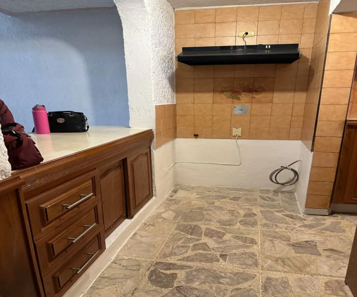 Casa En Venta,Santa Elena Alcalde,Calle Irene Robledo Garcia 873, Guadalajara, Jalisco 44220, 4 Habitaciones,2 Baños,Calle Irene Robledo Garcia,3,pm8d25i Casa En Venta,Santa Elena Alcalde,Calle Irene Robledo Garcia 873, Guadalajara, Jalisco 44220, 4 Habitaciones,2 Baños,Calle Irene Robledo Garcia,3,pm8d25i