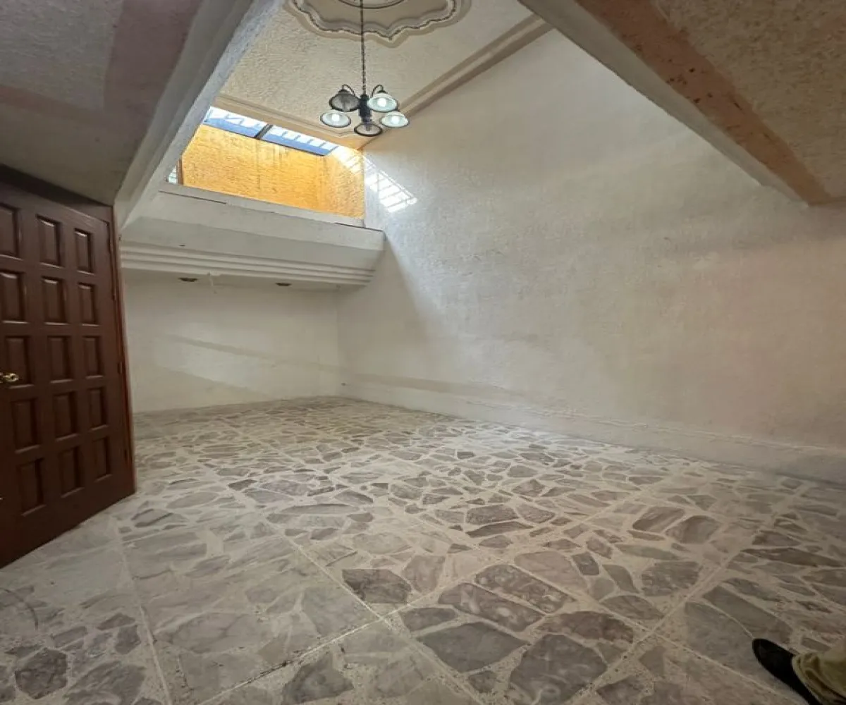 Casa En Venta,Santa Elena Alcalde,Calle Irene Robledo Garcia 873, Guadalajara, Jalisco 44220, 4 Habitaciones,2 Baños,Calle Irene Robledo Garcia,3,pm8d25i Casa En Venta,Santa Elena Alcalde,Calle Irene Robledo Garcia 873, Guadalajara, Jalisco 44220, 4 Habitaciones,2 Baños,Calle Irene Robledo Garcia,3,pm8d25i