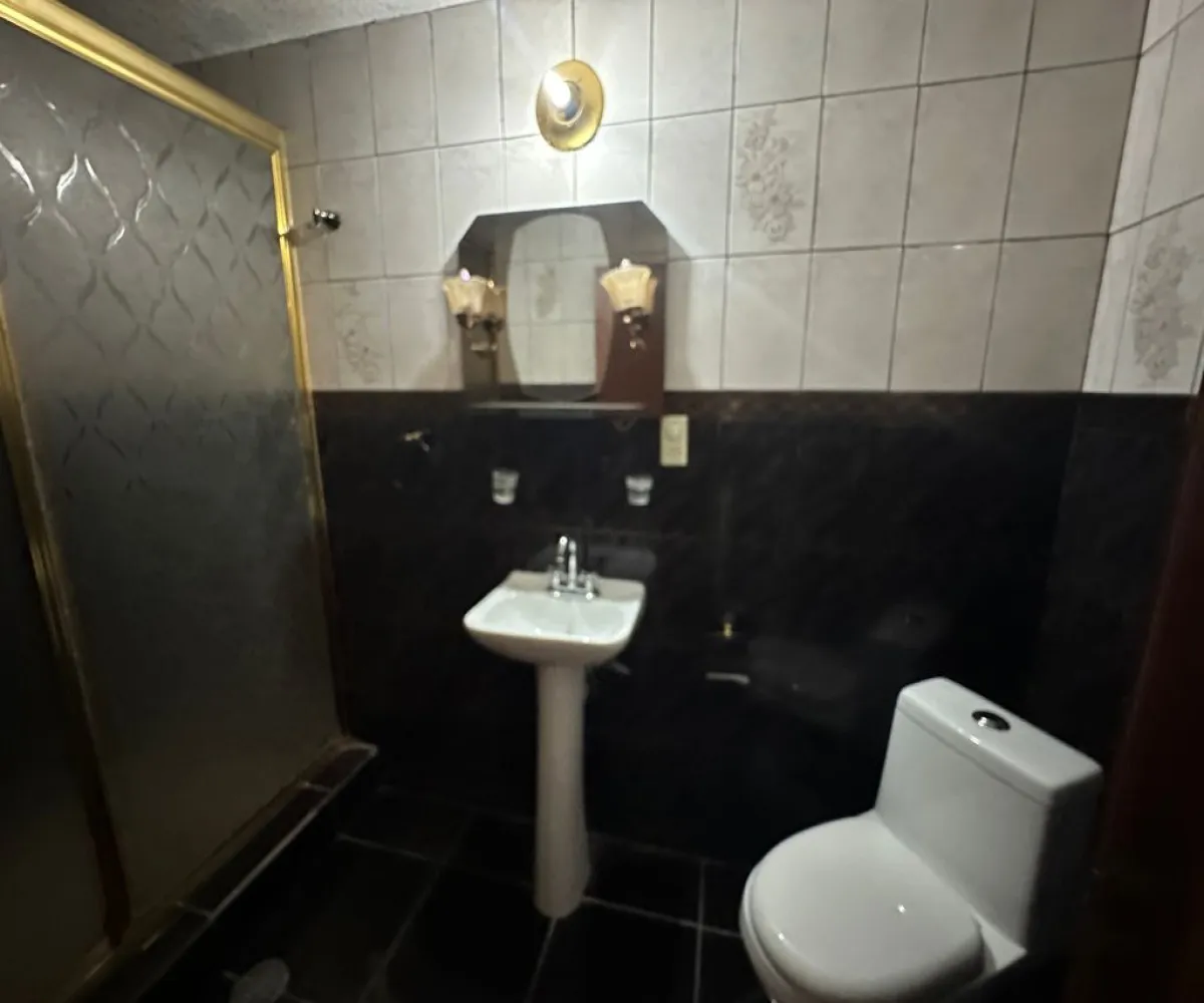 Casa En Venta,Santa Elena Alcalde,Calle Irene Robledo Garcia 873, Guadalajara, Jalisco 44220, 4 Habitaciones,2 Baños,Calle Irene Robledo Garcia,3,pm8d25i Casa En Venta,Santa Elena Alcalde,Calle Irene Robledo Garcia 873, Guadalajara, Jalisco 44220, 4 Habitaciones,2 Baños,Calle Irene Robledo Garcia,3,pm8d25i