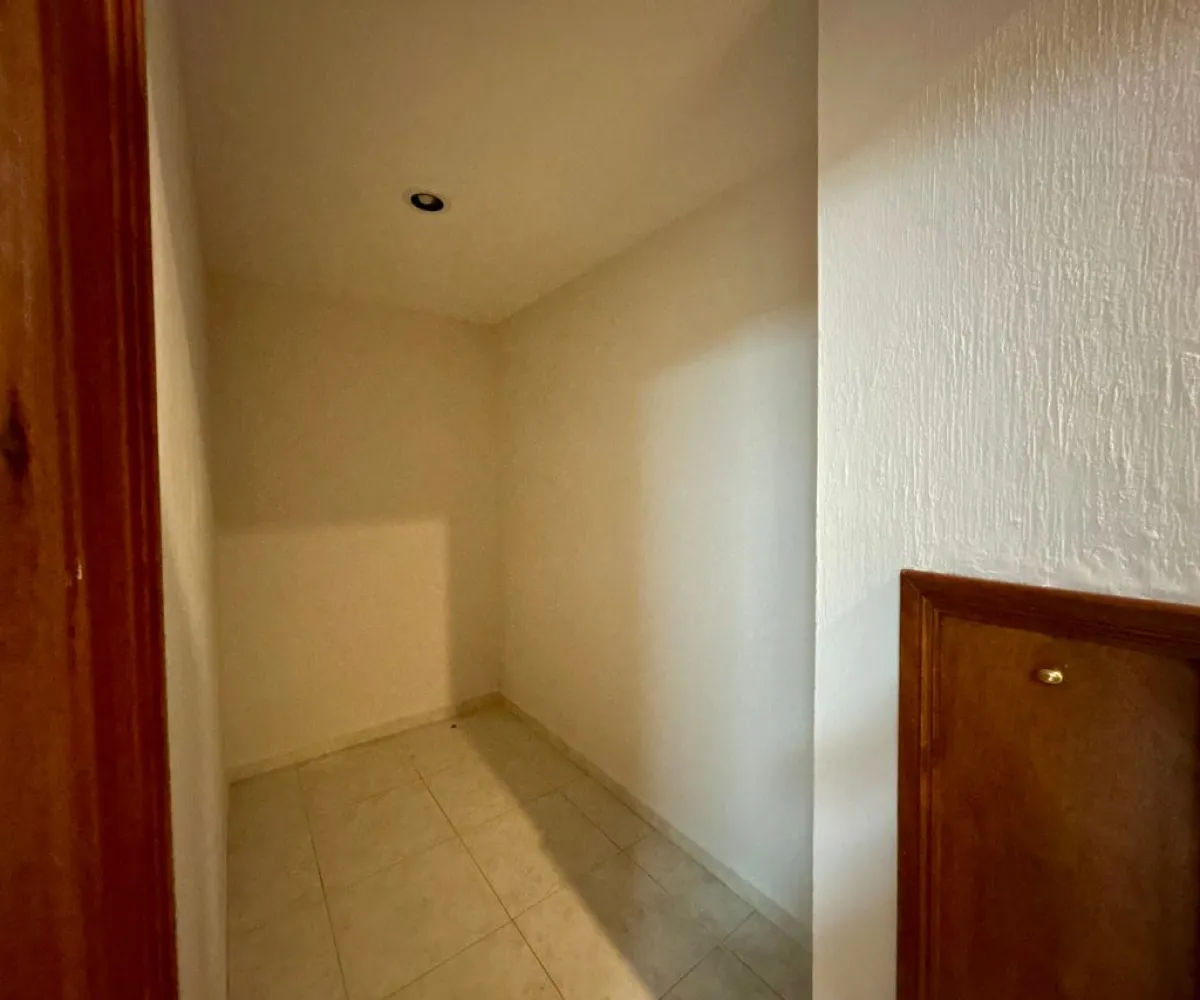 Casa En Renta,Puerta de Hierro,Sendero de Los Sauces 11, Zapopan, Jalisco 45116, 4 Habitaciones,4 Baños,Sendero de Los Sauces,2,pHnT1sf Casa En Renta,Puerta de Hierro,Sendero de Los Sauces 11, Zapopan, Jalisco 45116, 4 Habitaciones,4 Baños,Sendero de Los Sauces,2,pHnT1sf