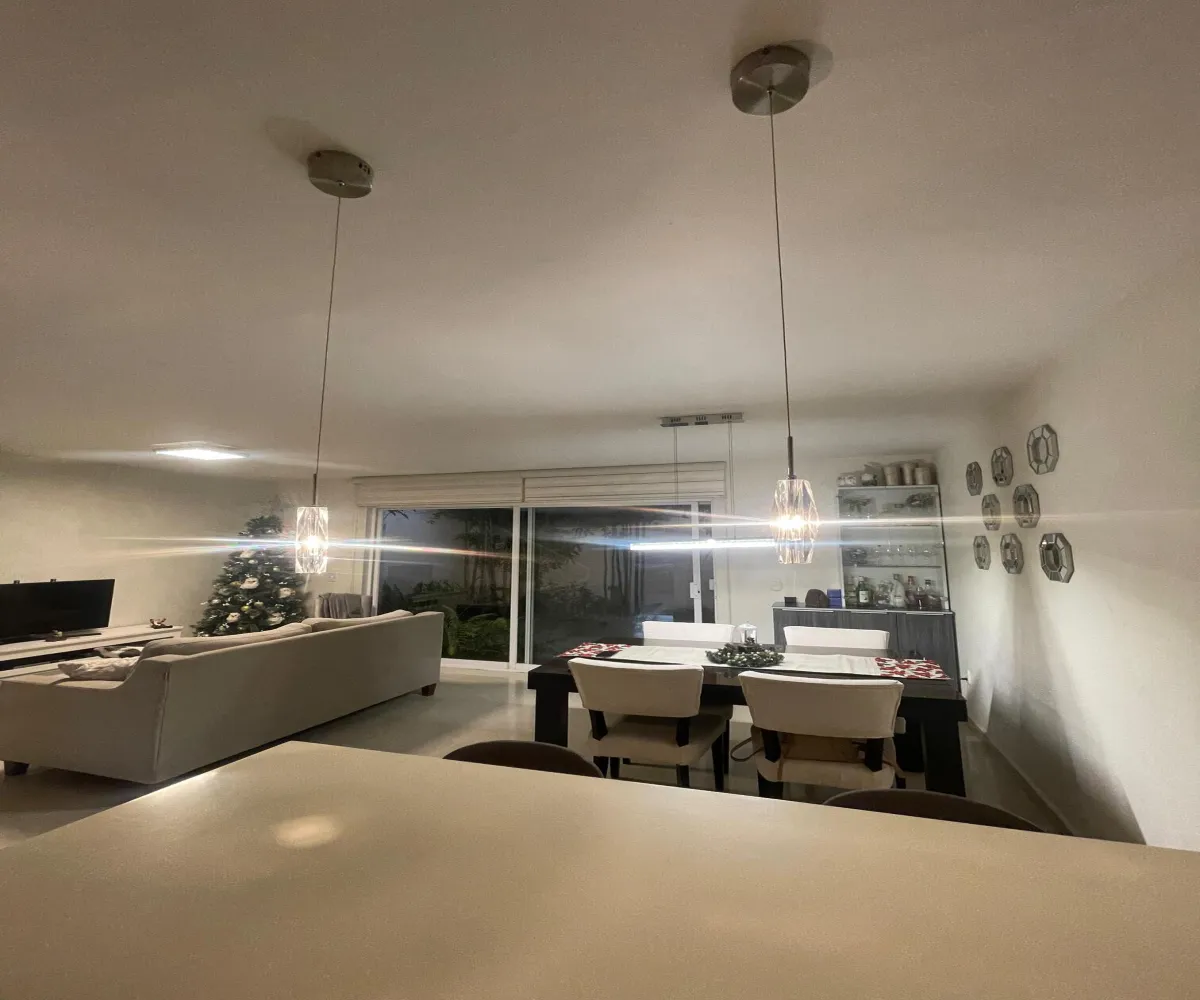 Casa En Venta,Campo Real,Av Campo Marquez 1032, Zapopan, Jalisco 45134, 3 Habitaciones,2 Baños,Av Campo Marquez,2,723158