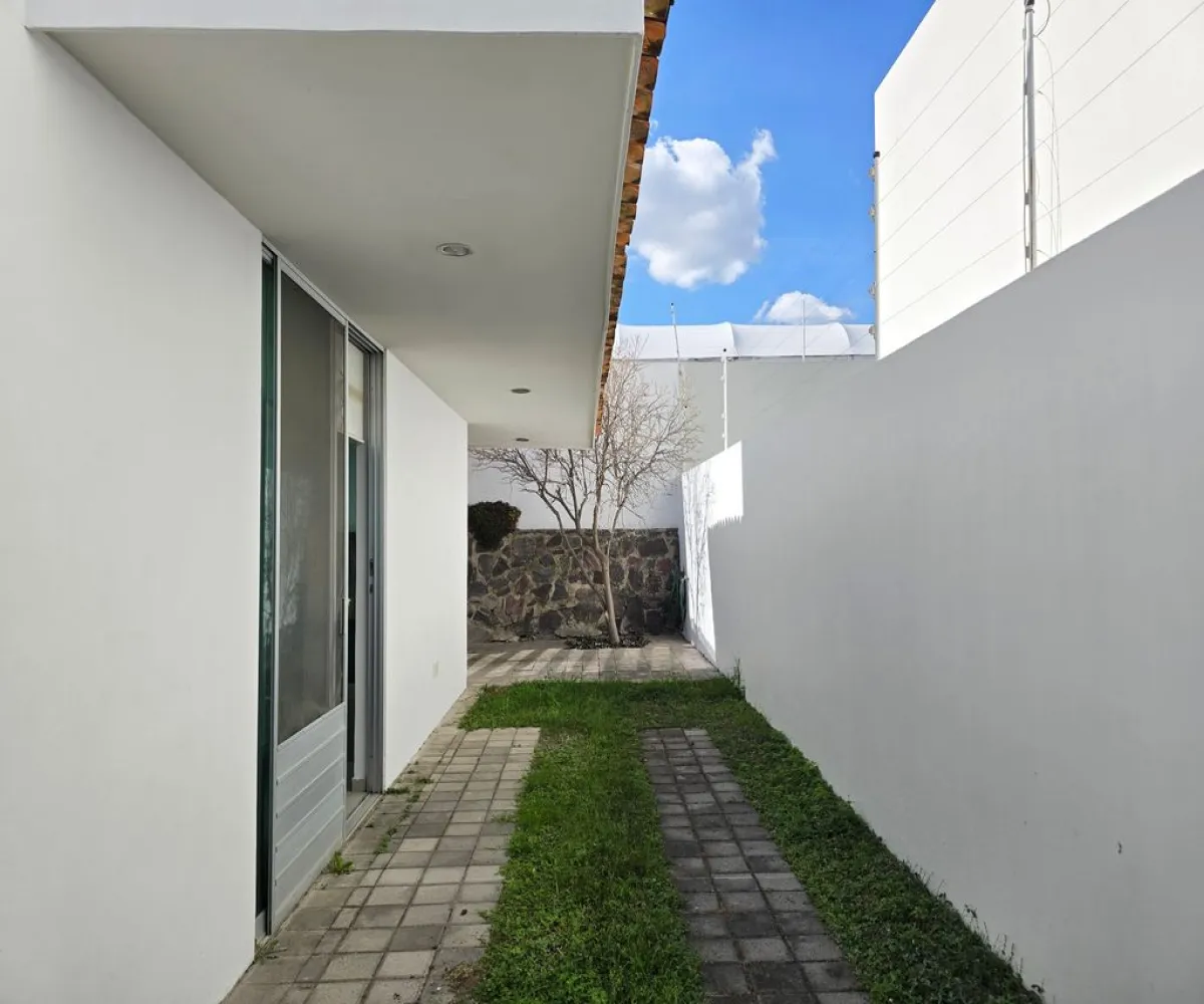 Casa En Venta,Casa Fuerte,Paseo la Ciudadela 19, Tlajomulco de Zúñiga, Jalisco 45645, 3 Habitaciones,2 Baños,Paseo la Ciudadela,2,pZlOLCm Casa En Venta,Casa Fuerte,Paseo la Ciudadela 19, Tlajomulco de Zúñiga, Jalisco 45645, 3 Habitaciones,2 Baños,Paseo la Ciudadela,2,pZlOLCm