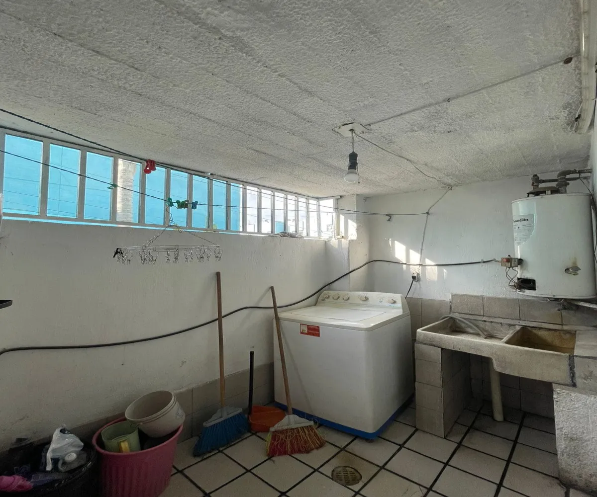 Departamento En Venta,Independencia INFONAVIT,Monte Rosas 231 3A, Guadalajara, Jalisco 44240, 3 Habitaciones,1 Baño,Tamazula,Monte Rosas,723160