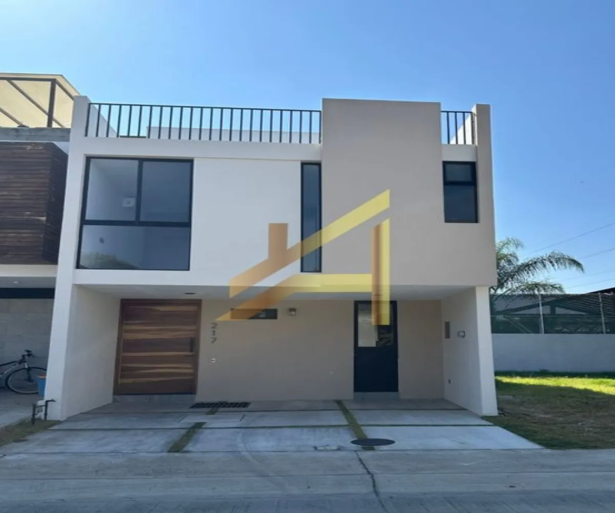 Casa En Venta,La rua,Prolongación 5 de Mayo 580, Tlajomulco de Zúñiga, Jalisco 45640, 3 Habitaciones,2 Baños,Prolongación 5 de Mayo,8,pDqn8Nv