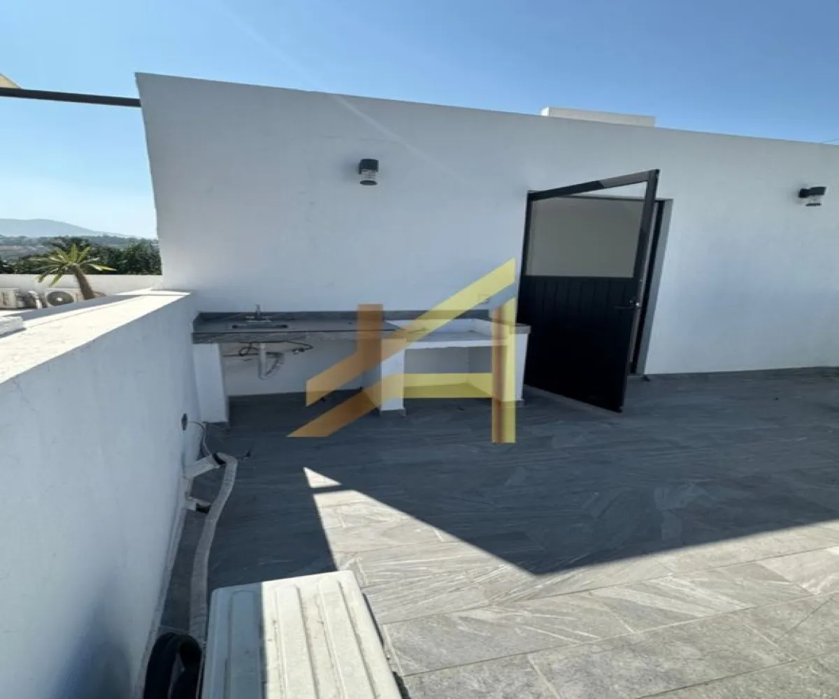 Casa En Venta,La rua,Prolongación 5 de Mayo 580, Tlajomulco de Zúñiga, Jalisco 45640, 3 Habitaciones,2 Baños,Prolongación 5 de Mayo,8,pDqn8Nv