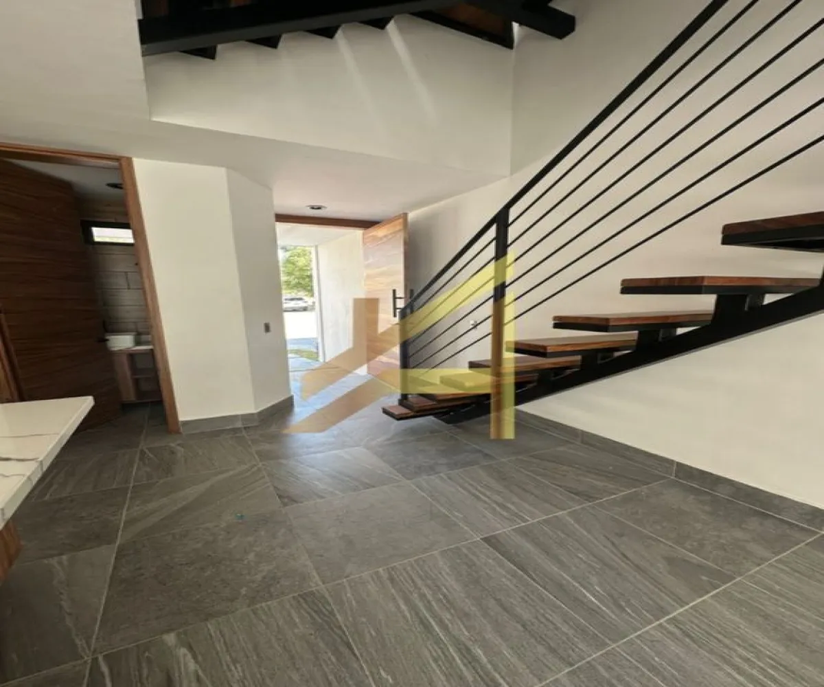 Casa En Venta,La rua,Prolongación 5 de Mayo 580, Tlajomulco de Zúñiga, Jalisco 45640, 3 Habitaciones,2 Baños,Prolongación 5 de Mayo,8,pDqn8Nv