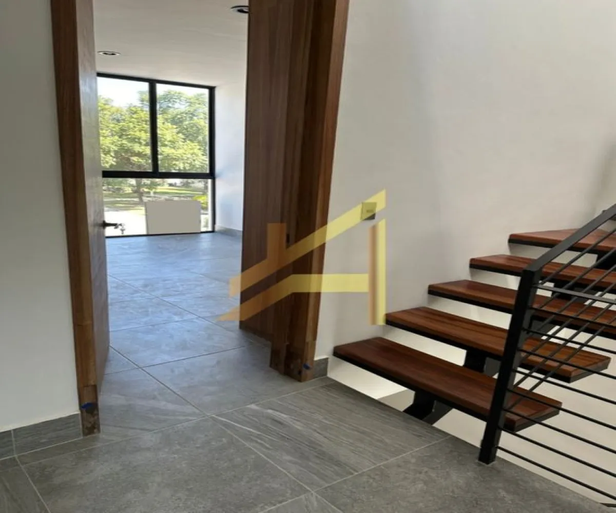 Casa En Venta,La rua,Prolongación 5 de Mayo 580, Tlajomulco de Zúñiga, Jalisco 45640, 3 Habitaciones,2 Baños,Prolongación 5 de Mayo,8,pDqn8Nv