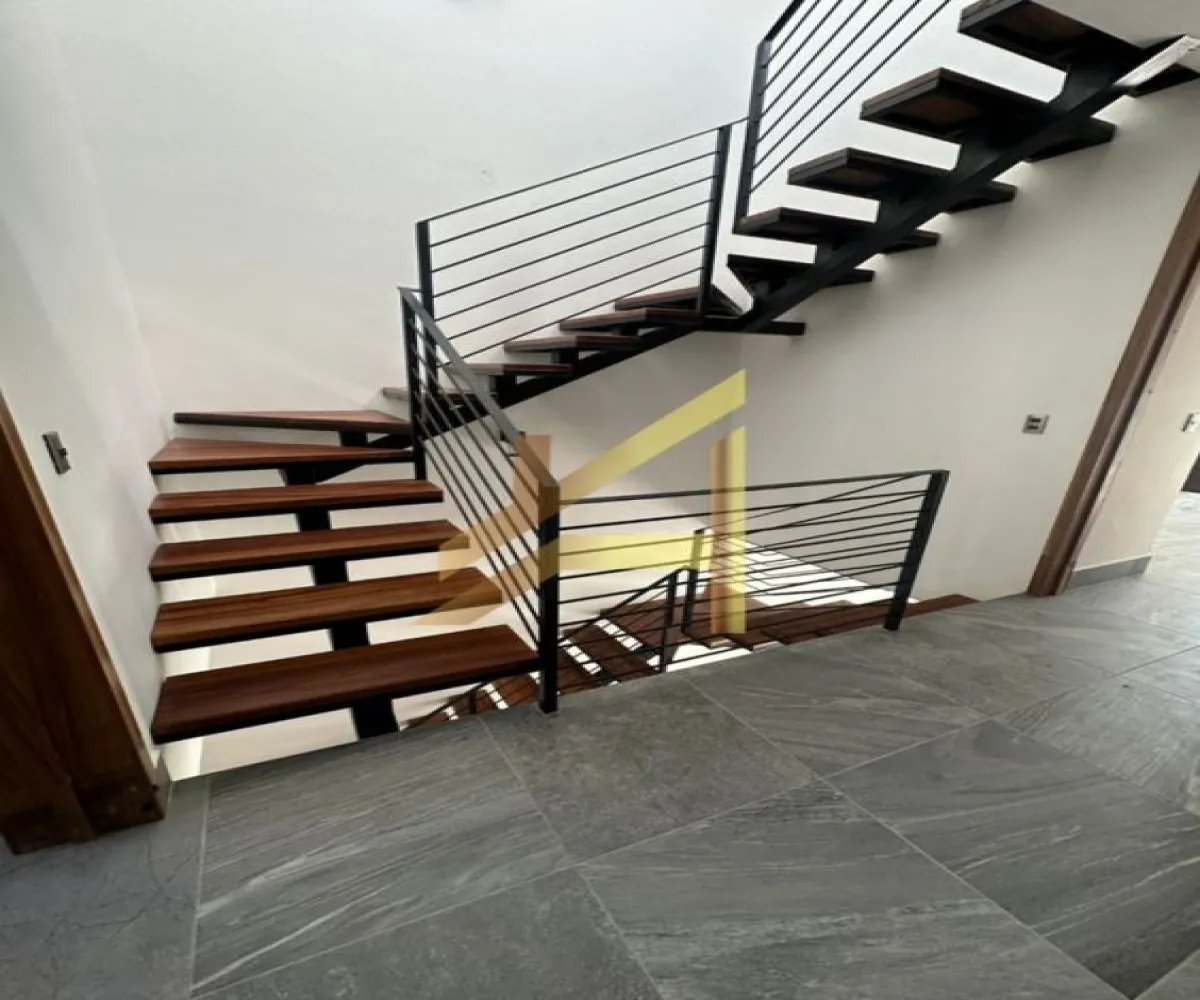 Casa En Venta,La rua,Prolongación 5 de Mayo 580, Tlajomulco de Zúñiga, Jalisco 45640, 3 Habitaciones,2 Baños,Prolongación 5 de Mayo,8,pDqn8Nv