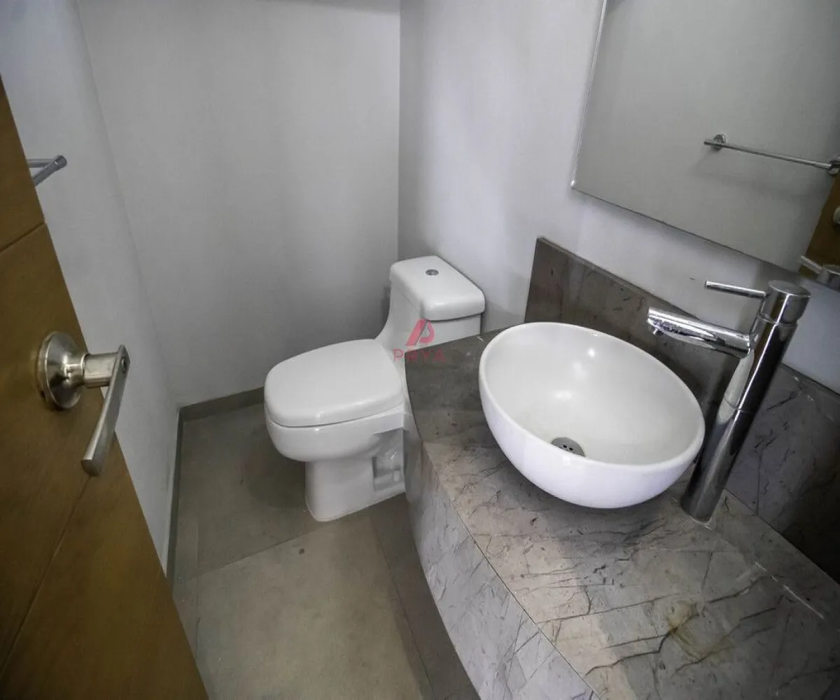 Casa En Renta,Zona Real,Santillana coto 6, Zapopan, Jalisco 45134, 2 Habitaciones,3 Baños,Santillana,1,pjTeKxd Casa En Renta,Zona Real,Santillana coto 6, Zapopan, Jalisco 45134, 2 Habitaciones,3 Baños,Santillana,1,pjTeKxd