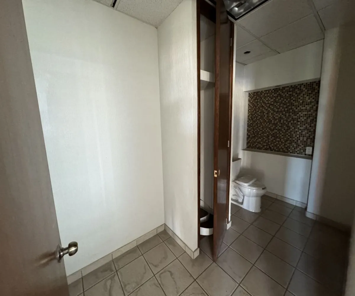 Oficina En Renta,Zapopan Centro,Prol. 20 de Noviembre 2, Zapopan, Jalisco 45160,Prol. 20 de Noviembre,1,pSXCpzF Oficina En Renta,Zapopan Centro,Prol. 20 de Noviembre 2, Zapopan, Jalisco 45160,Prol. 20 de Noviembre,1,pSXCpzF