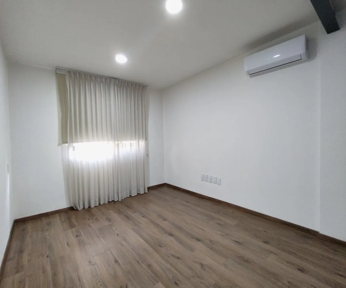 Casa En Venta,Bosques de Santa Anita,Circuito Lomas Altas 7d, Tlajomulco de Zúñiga, Jalisco 45640, 4 Habitaciones,4 Baños,Circuito Lomas Altas,2,pe6HpRP