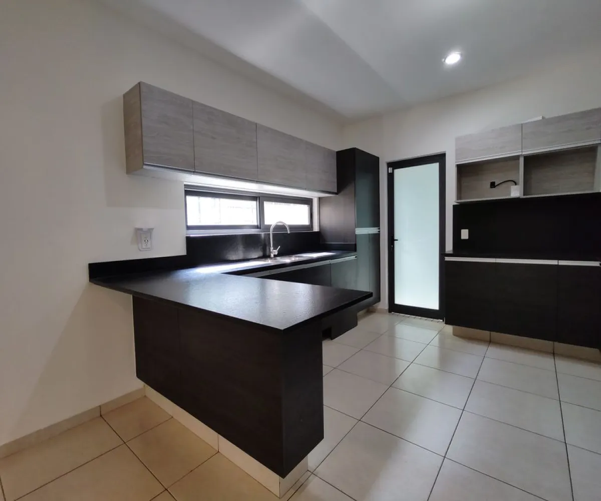 Casa En Venta,Bosques de Santa Anita,Circuito Lomas Altas 7d, Tlajomulco de Zúñiga, Jalisco 45640, 4 Habitaciones,4 Baños,Circuito Lomas Altas,2,pe6HpRP