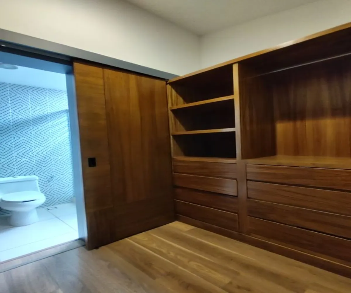 Casa En Venta,Bosques de Santa Anita,Circuito Lomas Altas 7d, Tlajomulco de Zúñiga, Jalisco 45640, 4 Habitaciones,4 Baños,Circuito Lomas Altas,2,pe6HpRP