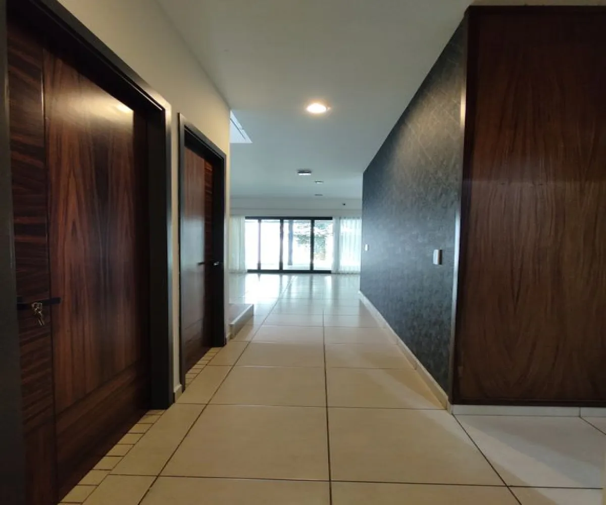 Casa En Venta,Bosques de Santa Anita,Circuito Lomas Altas 7d, Tlajomulco de Zúñiga, Jalisco 45640, 4 Habitaciones,4 Baños,Circuito Lomas Altas,2,pe6HpRP