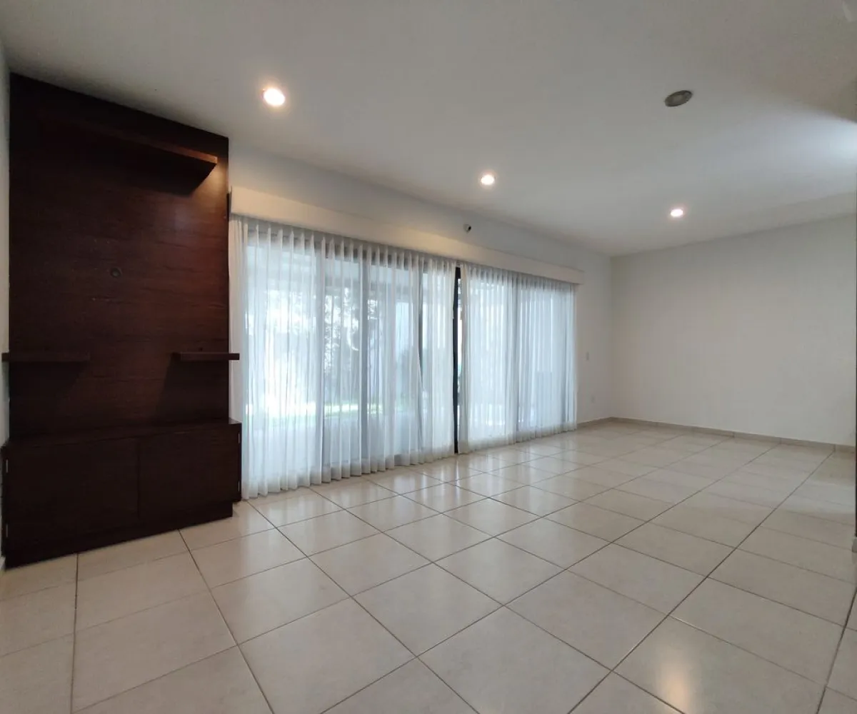 Casa En Venta,Bosques de Santa Anita,Circuito Lomas Altas 7d, Tlajomulco de Zúñiga, Jalisco 45640, 4 Habitaciones,4 Baños,Circuito Lomas Altas,2,pe6HpRP