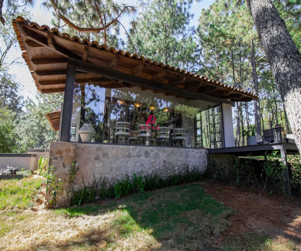 En Venta,Tapalpa ,Camino Rincón de los Pastores km #4.5, Tapalpa, Jalisco 49355, 2 Habitaciones,2 Baños,Camino Rincón de los Pastores,1,pfOBoYU En Venta,Tapalpa ,Camino Rincón de los Pastores km #4.5, Tapalpa, Jalisco 49355, 2 Habitaciones,2 Baños,Camino Rincón de los Pastores,1,pfOBoYU