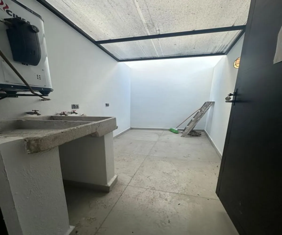 Casa En Venta,Avenida Adamar S/N, Tlajomulco de Zúñiga, Jalisco 45645, 4 Habitaciones,3 Baños,Avenida Adamar,2,pHBmqEc Casa En Venta,Avenida Adamar S/N, Tlajomulco de Zúñiga, Jalisco 45645, 4 Habitaciones,3 Baños,Avenida Adamar,2,pHBmqEc