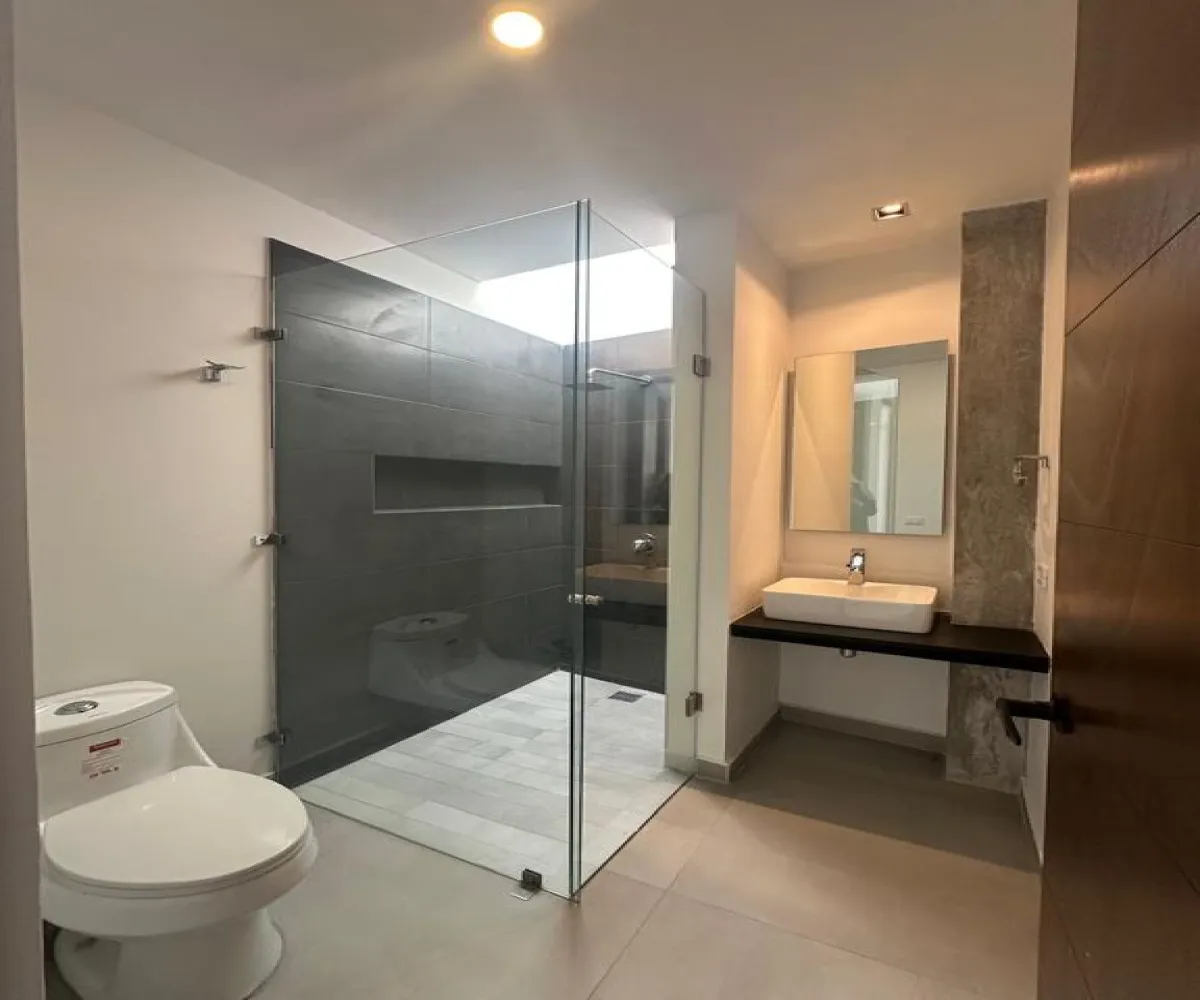 Casa En Venta,Avenida Adamar S/N, Tlajomulco de Zúñiga, Jalisco 45645, 4 Habitaciones,3 Baños,Avenida Adamar,2,pHBmqEc Casa En Venta,Avenida Adamar S/N, Tlajomulco de Zúñiga, Jalisco 45645, 4 Habitaciones,3 Baños,Avenida Adamar,2,pHBmqEc