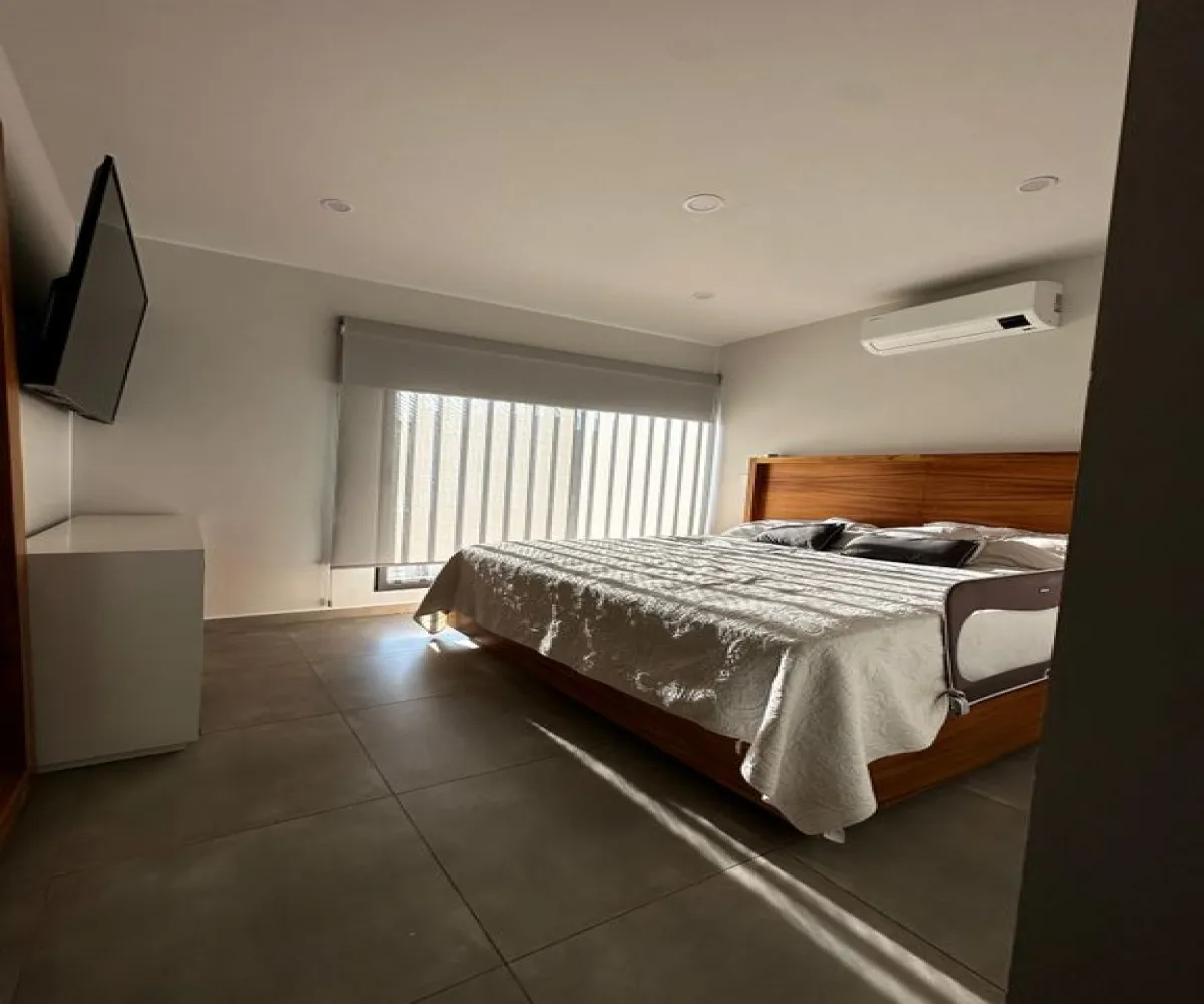 Casa En Venta,Santa Ana Tepetitlán,Prolongación Colón 155, San Pedro Tlaquepaque, Jalisco 45601, 3 Habitaciones,2 Baños,Prolongación Colón,1,pOKM5mX