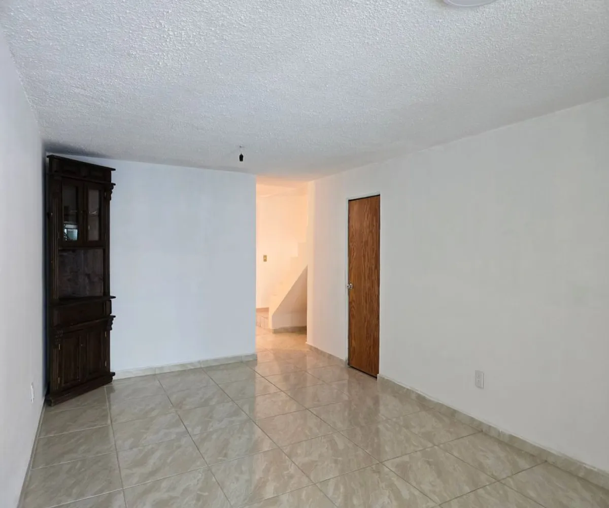 Casa En Venta,Conjunto San Gilberto,Mediero 516 15, Zapopan, Jalisco 45157, 3 Habitaciones,1 Baño,Mediero 516,2,p9APgYU Casa En Venta,Conjunto San Gilberto,Mediero 516 15, Zapopan, Jalisco 45157, 3 Habitaciones,1 Baño,Mediero 516,2,p9APgYU