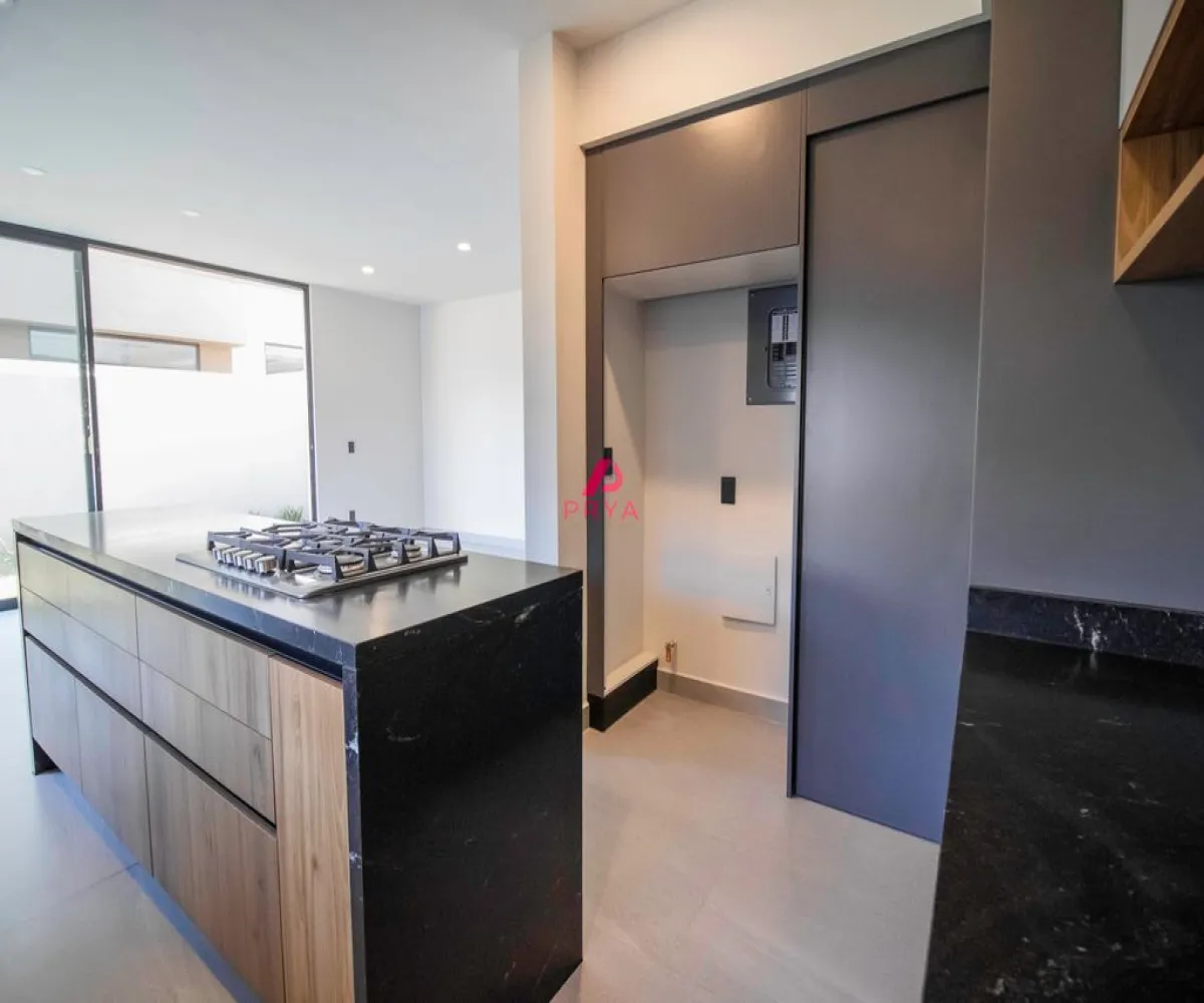 Casa En Venta,Parques Vallarta,Avenida Paseo del Norte 3322, Zapopan, Jalisco 45134, 3 Habitaciones,5 Baños,Avenida Paseo del Norte,2,pOBKVkx Casa En Venta,Parques Vallarta,Avenida Paseo del Norte 3322, Zapopan, Jalisco 45134, 3 Habitaciones,5 Baños,Avenida Paseo del Norte,2,pOBKVkx