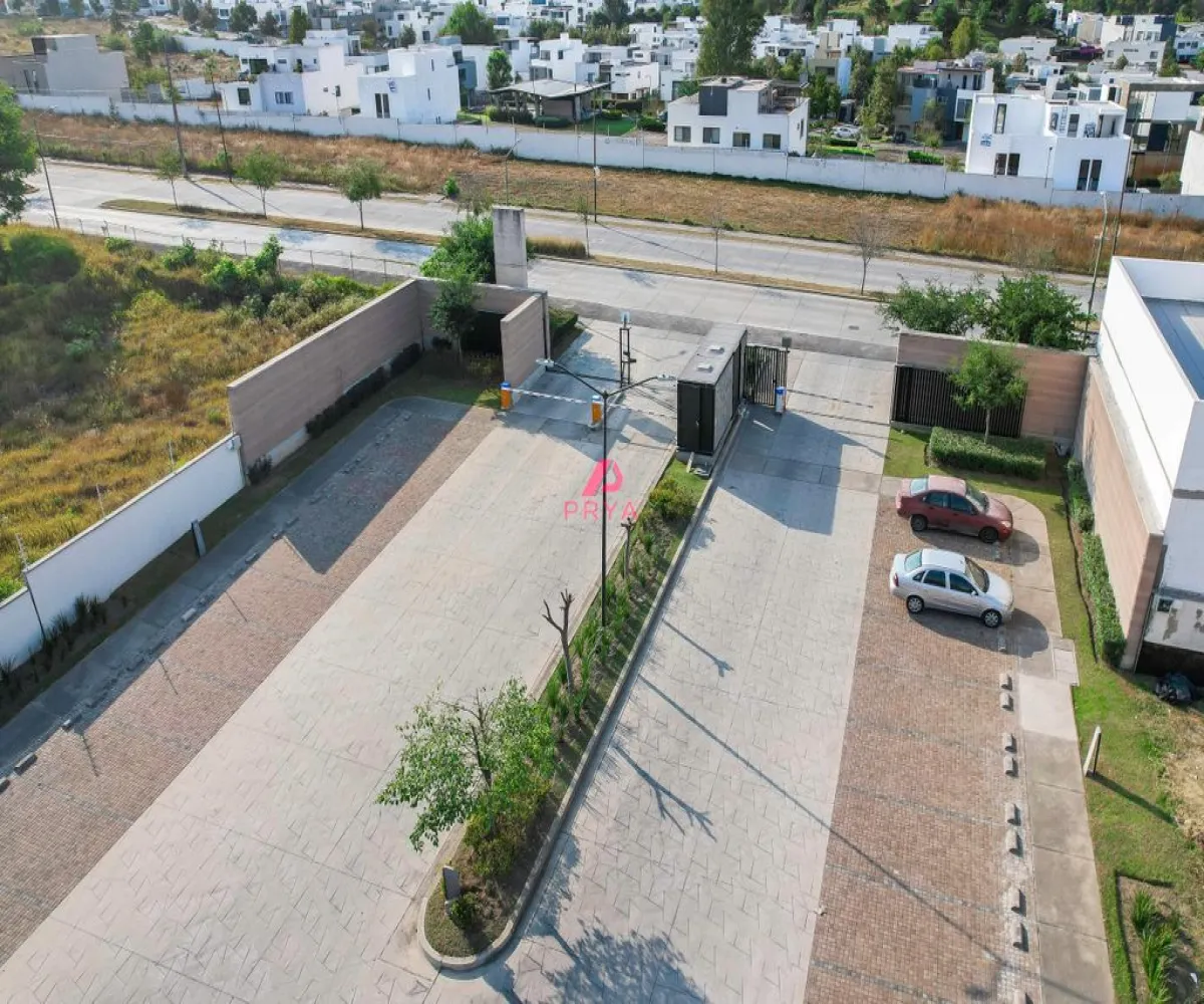 Casa En Venta,Parques Vallarta,Avenida Paseo del Norte 3322, Zapopan, Jalisco 45134, 3 Habitaciones,5 Baños,Avenida Paseo del Norte,2,pOBKVkx Casa En Venta,Parques Vallarta,Avenida Paseo del Norte 3322, Zapopan, Jalisco 45134, 3 Habitaciones,5 Baños,Avenida Paseo del Norte,2,pOBKVkx