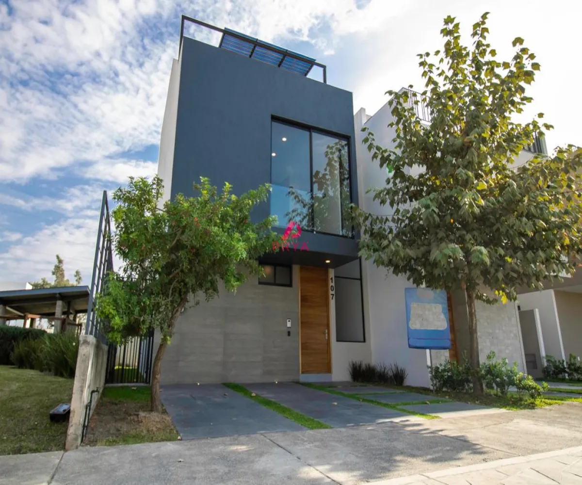 Casa En Venta,Parques Vallarta,Avenida Paseo del Norte 3322, Zapopan, Jalisco 45134, 3 Habitaciones,5 Baños,Avenida Paseo del Norte,2,pOBKVkx Casa En Venta,Parques Vallarta,Avenida Paseo del Norte 3322, Zapopan, Jalisco 45134, 3 Habitaciones,5 Baños,Avenida Paseo del Norte,2,pOBKVkx