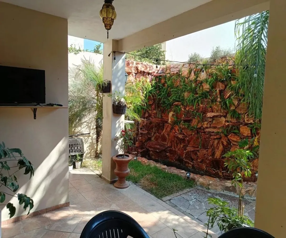 Casa En Venta,Villa California,Avenida Adolfo López Mateos Sur 1201, Tlajomulco de Zúñiga, Jalisco 45645, 3 Habitaciones,1 Baño,Avenida Adolfo López Mateos Sur,1,piPXQ6D Casa En Venta,Villa California,Avenida Adolfo López Mateos Sur 1201, Tlajomulco de Zúñiga, Jalisco 45645, 3 Habitaciones,1 Baño,Avenida Adolfo López Mateos Sur,1,piPXQ6D