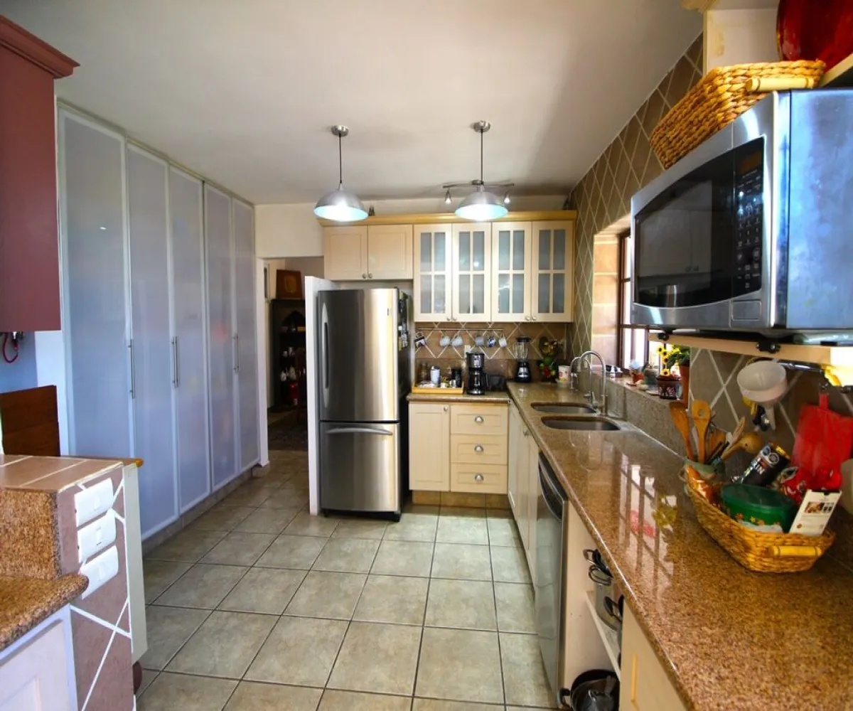 Casa En Venta,Ajijic,Río Lerma 14, Chapala, Jalisco 45920, 5 Habitaciones,6 Baños,Río Lerma,2,pw7Z6C5 Casa En Venta,Ajijic,Río Lerma 14, Chapala, Jalisco 45920, 5 Habitaciones,6 Baños,Río Lerma,2,pw7Z6C5