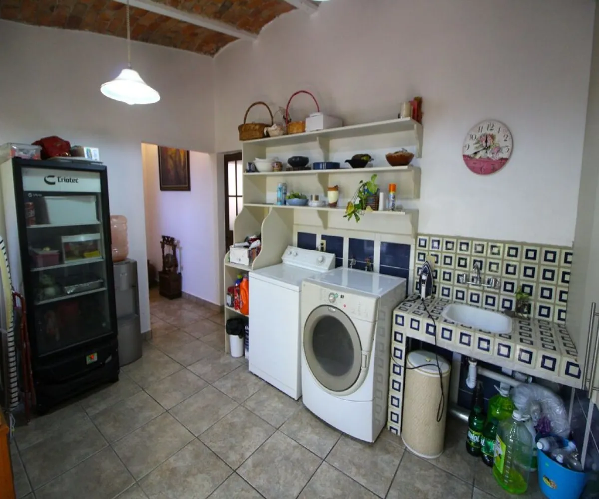 Casa En Venta,Ajijic,Río Lerma 14, Chapala, Jalisco 45920, 5 Habitaciones,6 Baños,Río Lerma,2,pw7Z6C5 Casa En Venta,Ajijic,Río Lerma 14, Chapala, Jalisco 45920, 5 Habitaciones,6 Baños,Río Lerma,2,pw7Z6C5