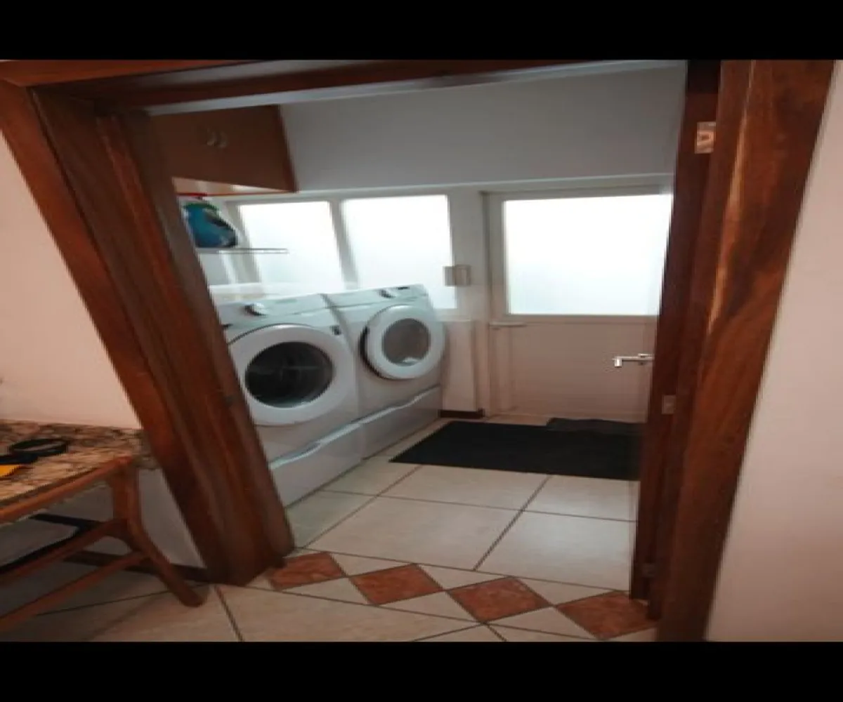 Casa En Venta,Jardín Real,jardin de los reyes 820 70, Zapopan, Jalisco 45136, 3 Habitaciones,4 Baños,jardin de los reyes,1,pSD8637