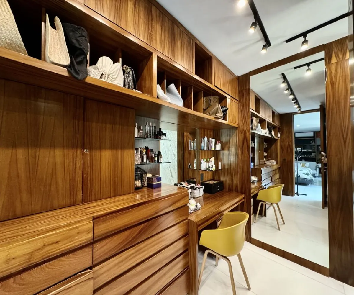 Casa En Venta,El Palomar,Paseo Bosques del Cielo 561, Tlajomulco de Zúñiga, Jalisco 45643, 4 Habitaciones,4 Baños,Paseo Bosques del Cielo,2,pVCGSR7 Casa En Venta,El Palomar,Paseo Bosques del Cielo 561, Tlajomulco de Zúñiga, Jalisco 45643, 4 Habitaciones,4 Baños,Paseo Bosques del Cielo,2,pVCGSR7