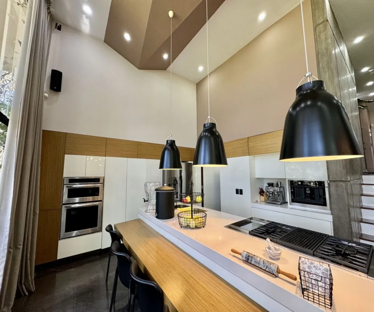 Casa En Venta,El Palomar,Paseo Bosques del Cielo 561, Tlajomulco de Zúñiga, Jalisco 45643, 4 Habitaciones,4 Baños,Paseo Bosques del Cielo,2,pVCGSR7 Casa En Venta,El Palomar,Paseo Bosques del Cielo 561, Tlajomulco de Zúñiga, Jalisco 45643, 4 Habitaciones,4 Baños,Paseo Bosques del Cielo,2,pVCGSR7