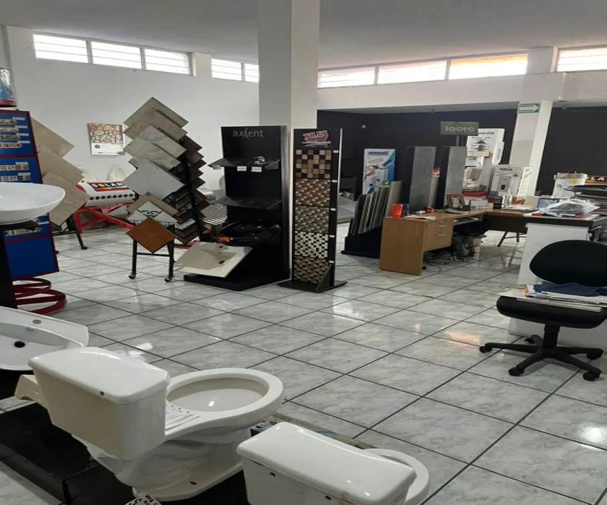 Edificio En Venta,Arcos Vallarta,Avenida Circunvalación Agustín Yáñez 2572, Guadalajara, Jalisco 44130,1 Baño,Avenida Circunvalación Agustín Yáñez,1,pdH7Kij