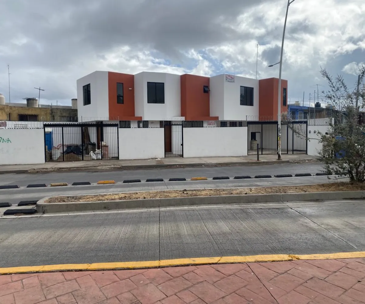 Casa En Venta,Miravalle,Avenida Fray Angelico 4469, Guadalajara, Jalisco 44990, 2 Habitaciones,1 Baño,Avenida Fray Angelico,1,pFqKnUs