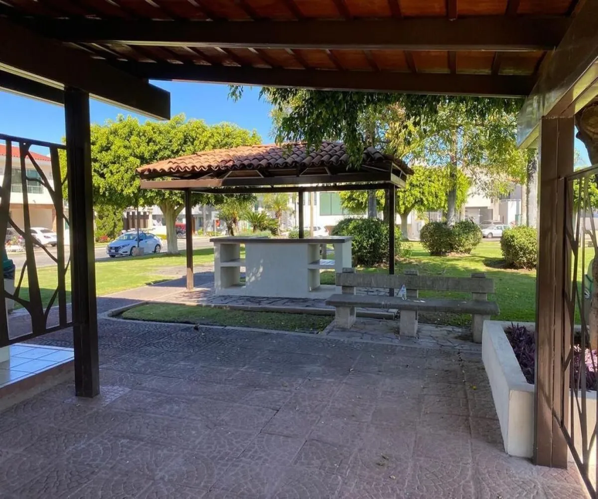 Casa En Venta,Jardín Real,Jardín de las Flores 216, Zapopan, Jalisco 45136, 3 Habitaciones,3 Baños,Jardín de las Flores,1,pXiOyKT