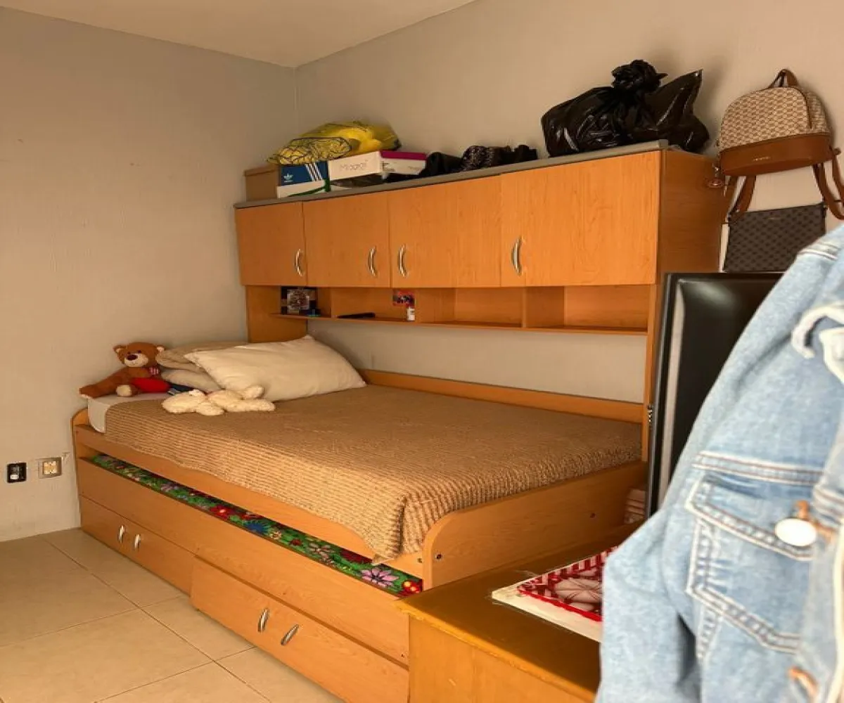 Casa En Venta,Jardín Real,Jardín de las Flores 216, Zapopan, Jalisco 45136, 3 Habitaciones,3 Baños,Jardín de las Flores,1,pXiOyKT