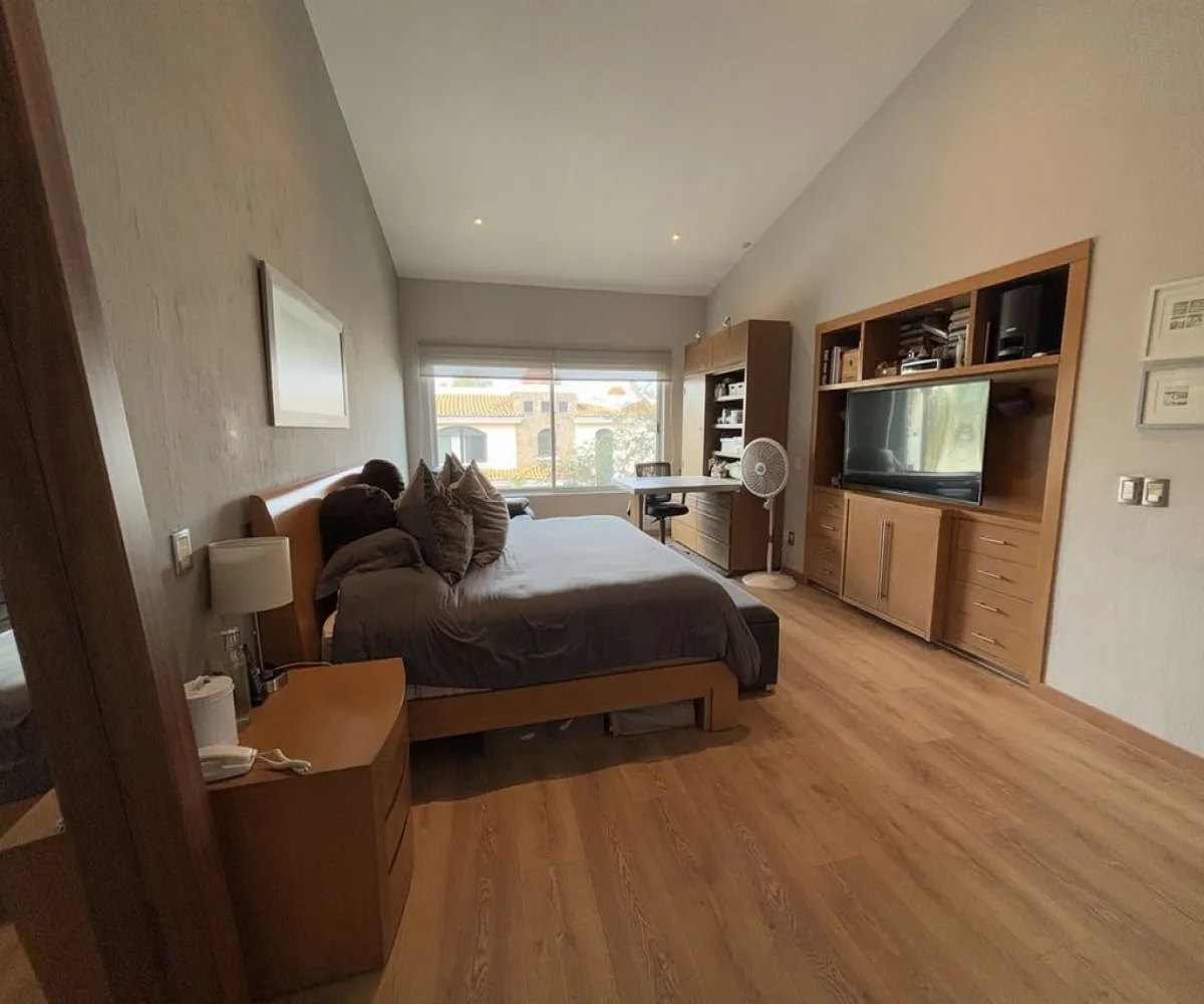 Casa En Venta,Jardín Real,Jardín de las Flores 216, Zapopan, Jalisco 45136, 3 Habitaciones,3 Baños,Jardín de las Flores,1,pXiOyKT