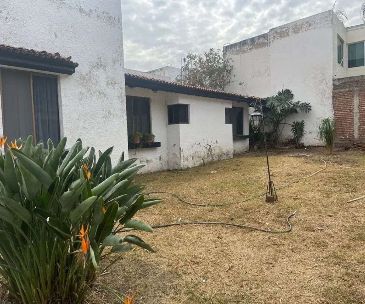 Casa En Venta,Santa Ana Tepetitlán,Paseo de la Cañada 6, Zapopan, Jalisco 45230, 4 Habitaciones,3 Baños,Paseo de la Cañada,1,pwR3dvG