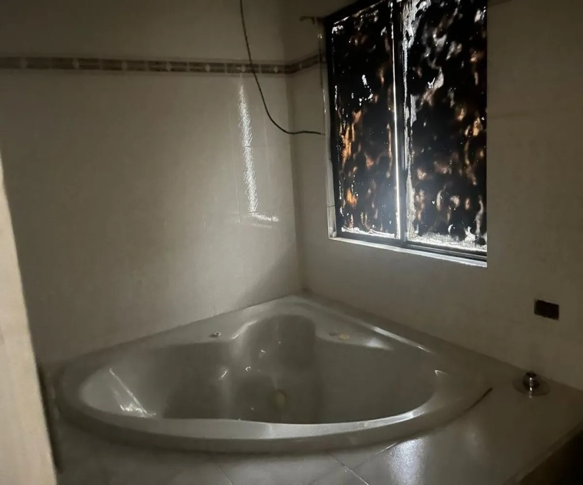 Casa En Venta,Santa Ana Tepetitlán,Paseo de la Cañada 6, Zapopan, Jalisco 45230, 4 Habitaciones,3 Baños,Paseo de la Cañada,1,pwR3dvG