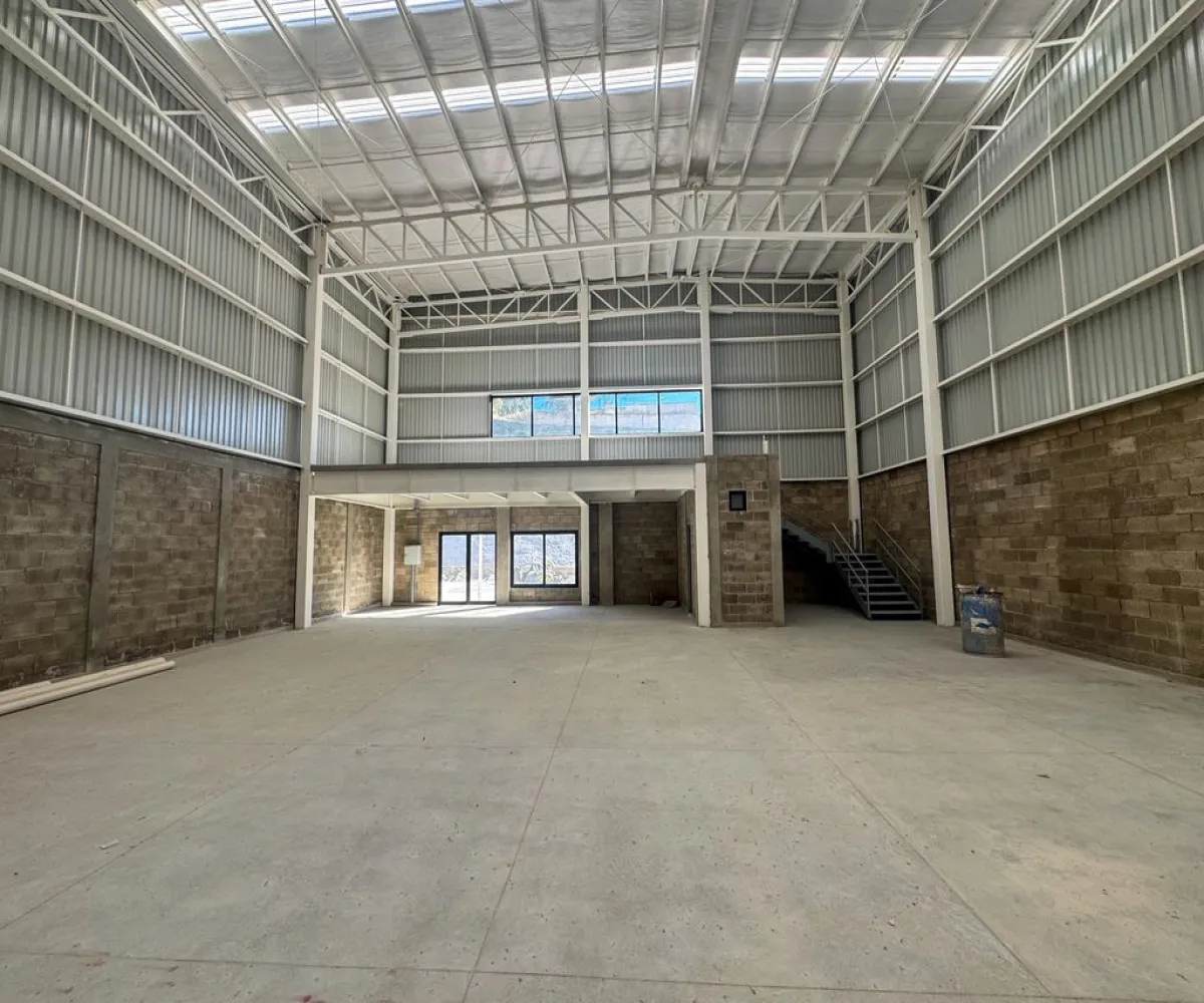Industrial En Renta,Calle Jilgueros 1293, Zapopan, Jalisco 45134,6 Baños,Calle Jilgueros,1,pAnKYYE