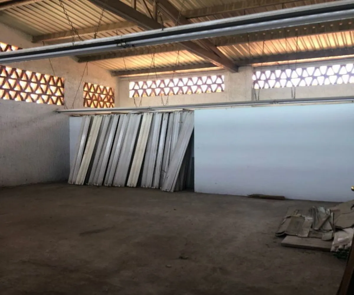 Bodega En Renta,Colonia Oblatos,Calle Damián Carmona 1784, Guadalajara, Jalisco 44700,3 Baños,Calle Damián Carmona,1,pauueCH
