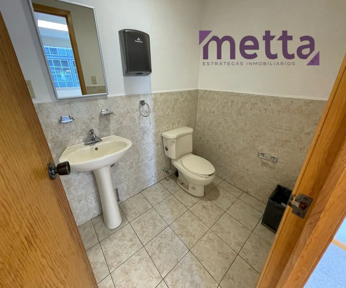 Oficina En Renta,Colomos Providencia,Avenida Patria 1725, Guadalajara, Jalisco 44660,1 Baño,Avenida Patria,5,pADPbsV