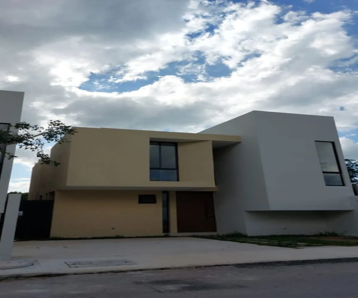 Casa En Venta,Carretera Chicxulub Puerto S/N, Conkal, Yucatán 97345, 4 Habitaciones,5 Baños,Carretera Chicxulub Puerto,1,pxEOXUr